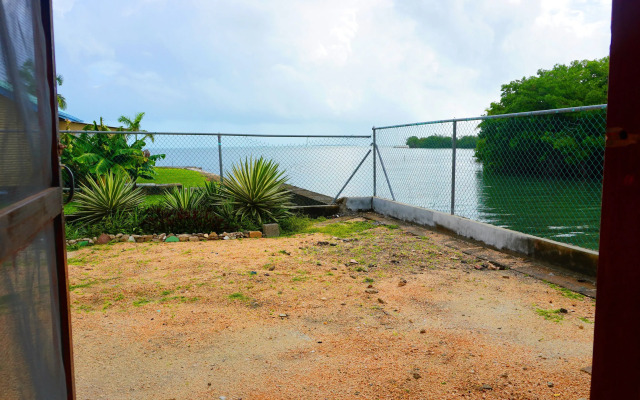 See Belize Sea View BAY Studio