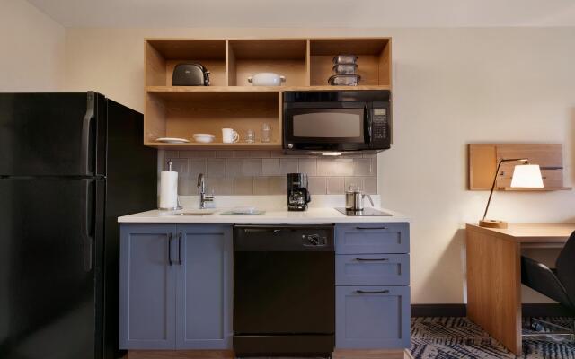 Candlewood Suites Springfield