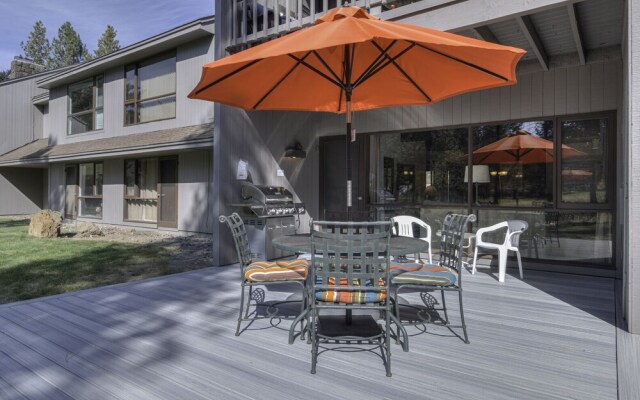 Meadow House #70 by Village Properties at Sunriver