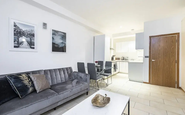Laystall Apartment