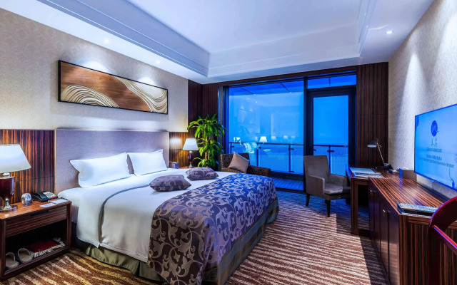 Grand Mercure Qingdao Qinglong