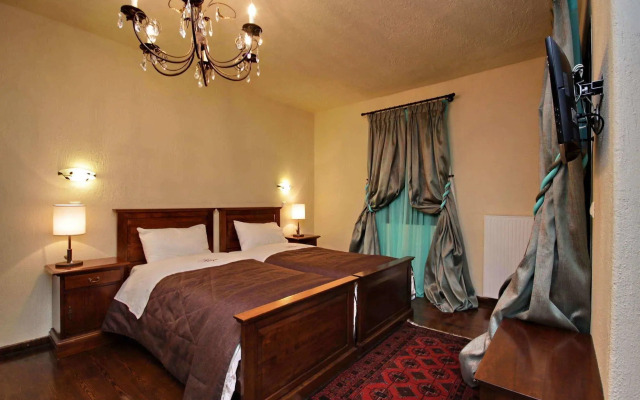 Aiora Luxury Suites