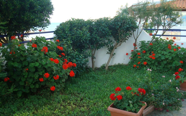 Philippos Studios & Apartments