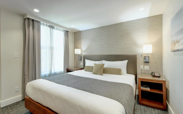 Strathcona Hotel