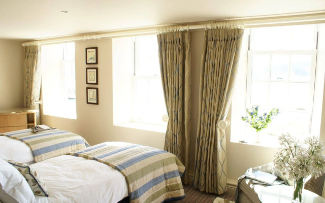 Braye Beach Hotel