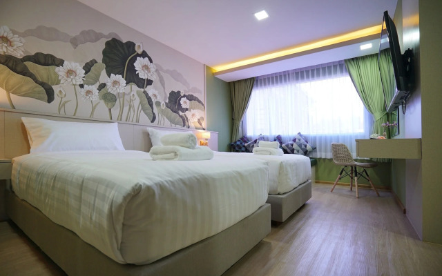 The Qube Fifty Hotel