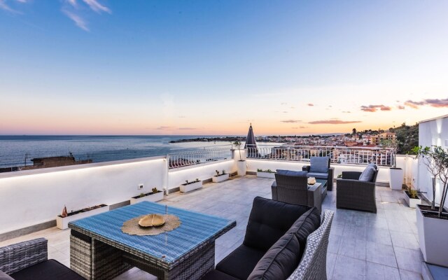 Azzurra Seaview House with Terrace