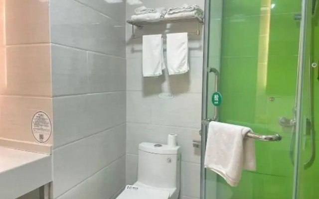 GreenTree Inn Zhenjiang Dagang New District Tonggang Road Butterfly Square