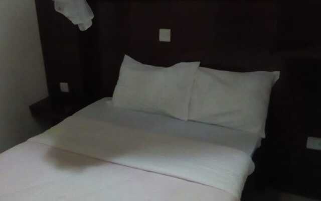 Zama Hotel