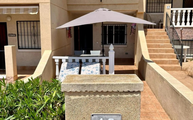 Winter sun apartment with pool access