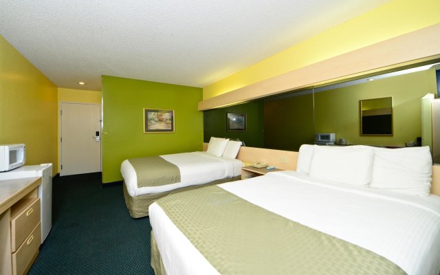 Americas Best Value Inn & Suites Jackson, TN