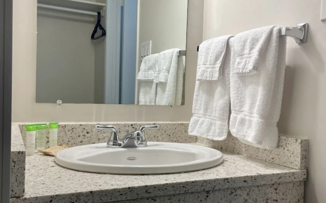 Anavada Inn & Suites Grande Prairie