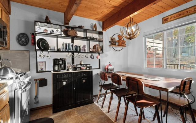 Birdhouse in Moonridge