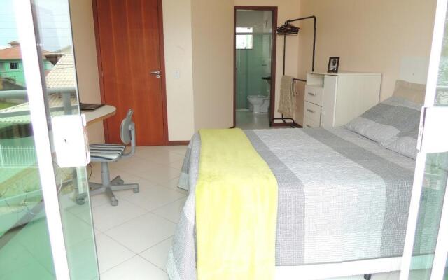 Casa Ingleses Santinho