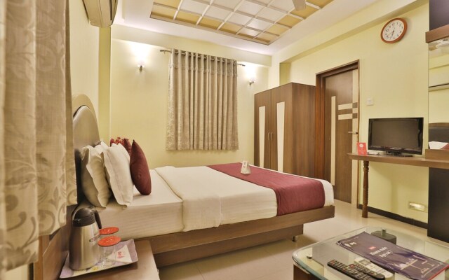 OYO 978 Marshall The Hotel