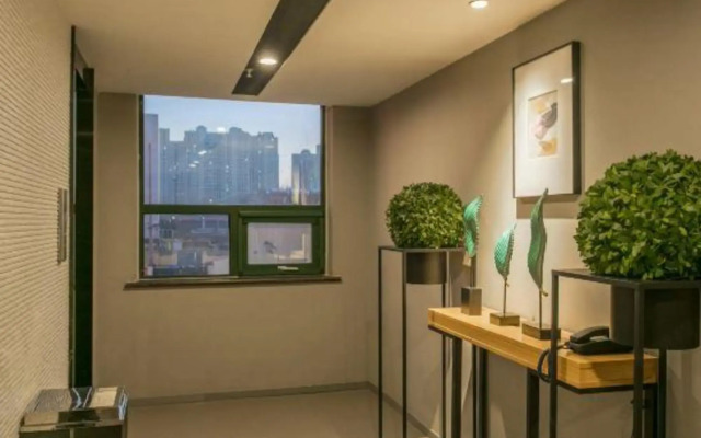 Homeinn Selected Hotel (Linyi Railway Station Square)