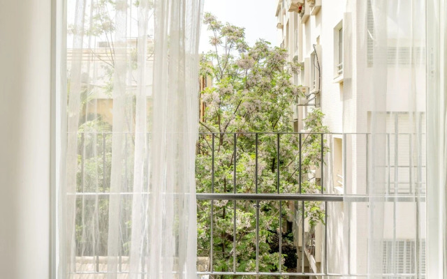 Brand New 2Bd in an Excellent Location