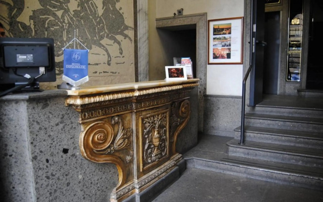 Hotel Diplomatic