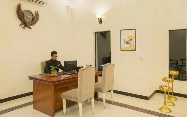 Tuli Veer Bagh Resort Turia