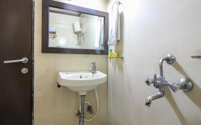 FabHotel Midaas Comforts