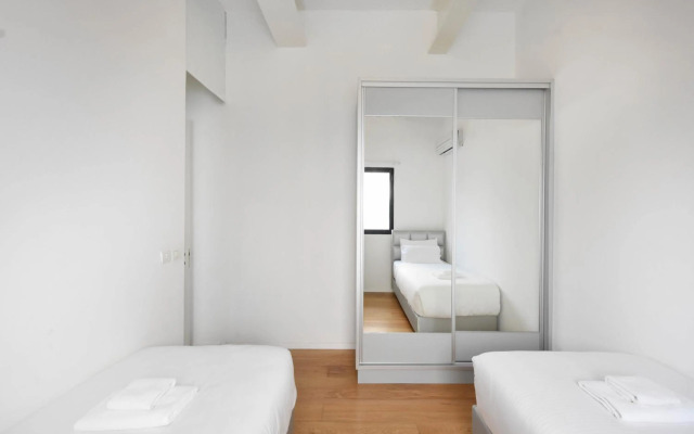 Touch The Sky by HolyGuest