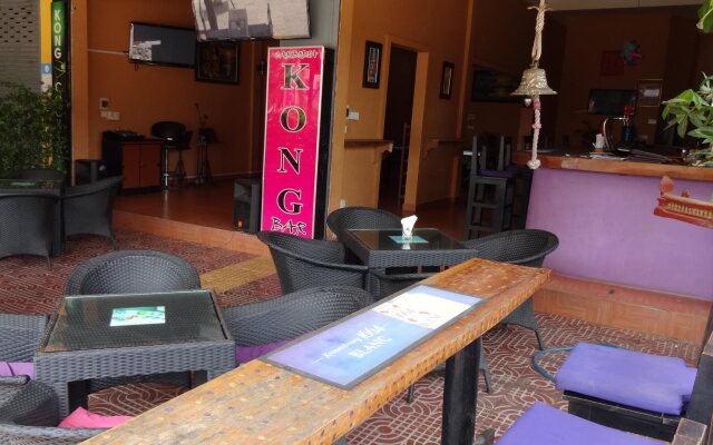 KONG Bar & Guesthouse