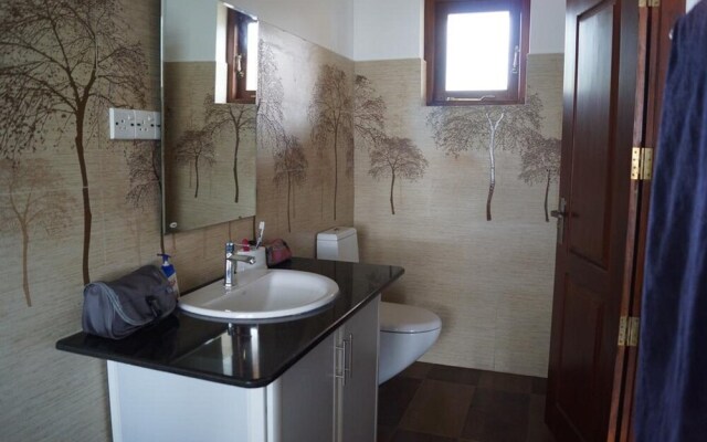 Negombo Holiday Home
