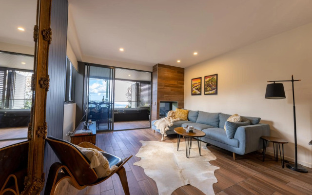 Luxury Hinterland Retreat - Family Suite with Hinterland and Ocean Views