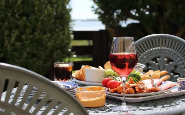 Kirkapol Beach Apartment