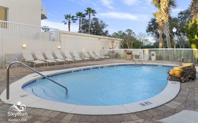 Picture Perfect 2 Bedroom Condo by RedAwning