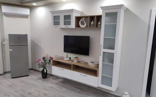 Flowers Apartment