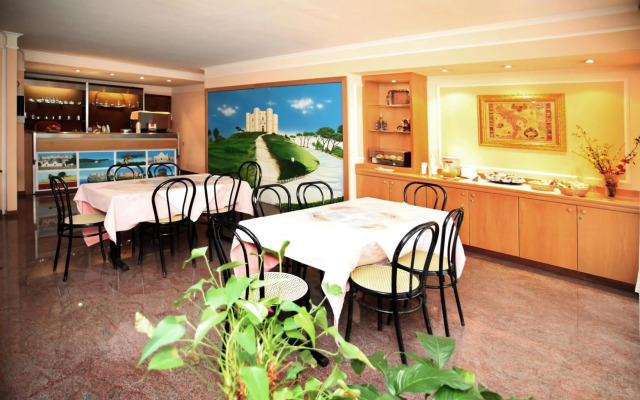 Cristal Hotel Bari