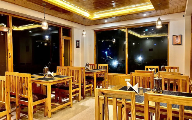 Manali Outdoor Retreat by Sheosante