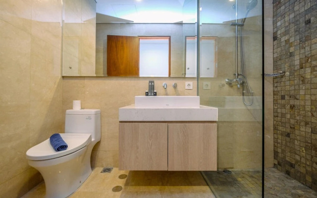 Fancy And Nice 1Br Apartment At Veranda Residence Puri