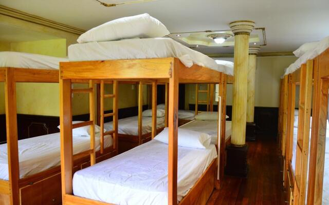 Kame House Hostel