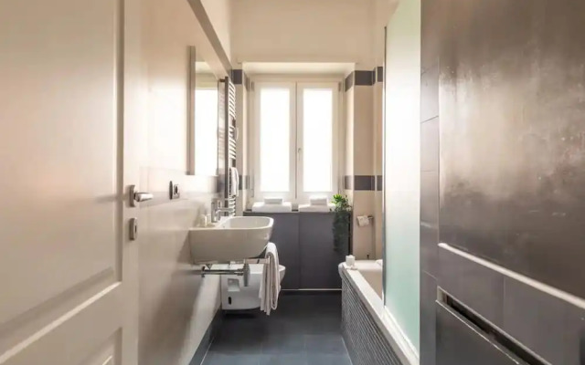 Elegant and bright property Rome Italy