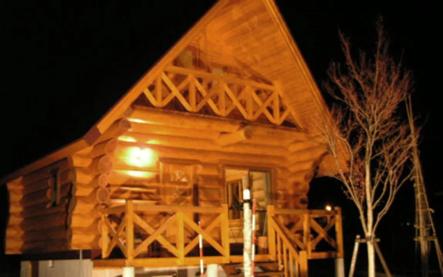 Rental Log Cottage West Village — hotel in Gujo