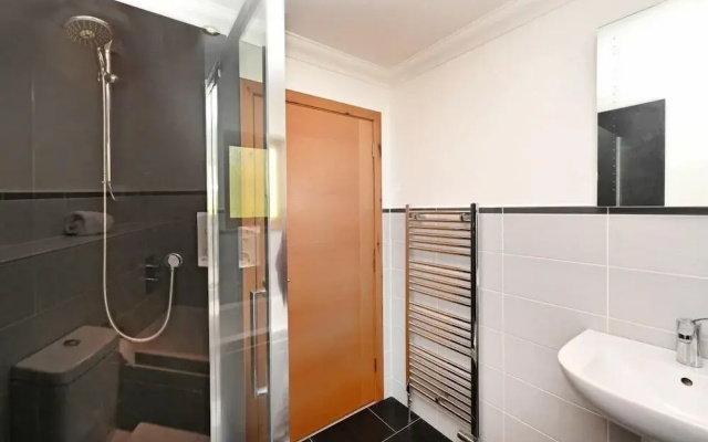 Inverness City Apartment