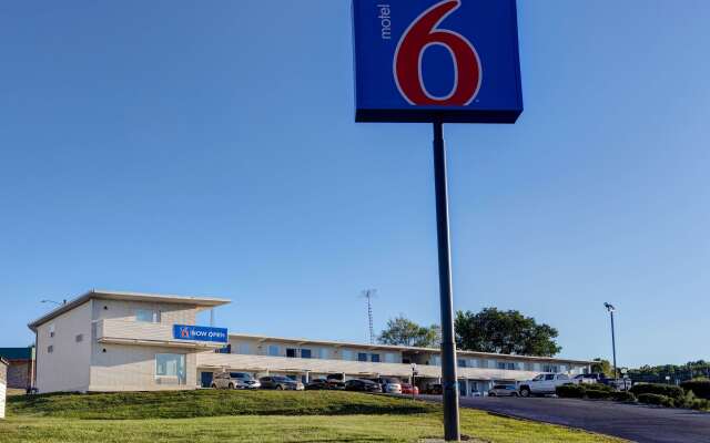 Motel 6 Bonne Terre, MO