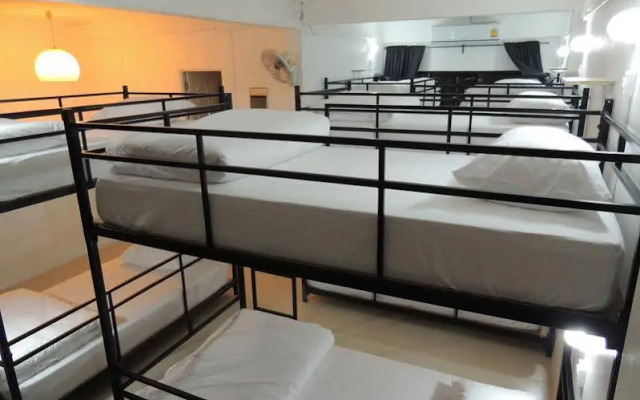 Bodega Bangkok Hostel