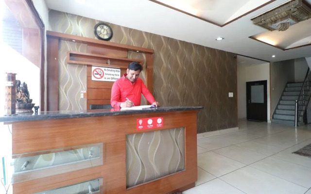 Hotel New York Inn by OYO Rooms