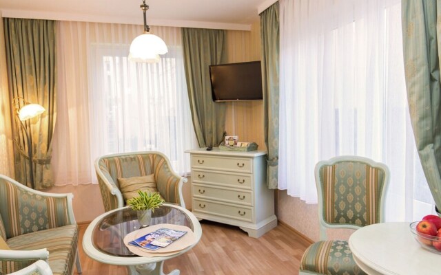 Inviting Apartment in Warnemünde near Golf Course