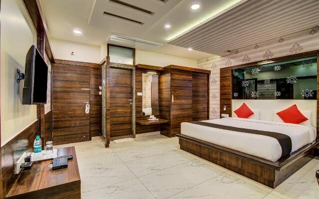 Capital O 15950 J K Residency