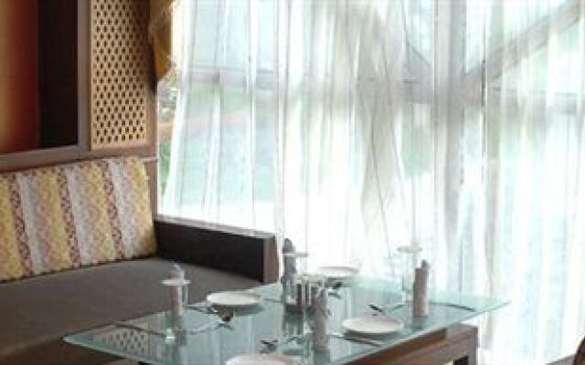 Hotel Arif Castles