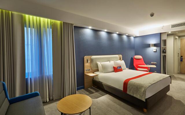 Holiday Inn Express Istanbul - Atakoy Metro by IHG