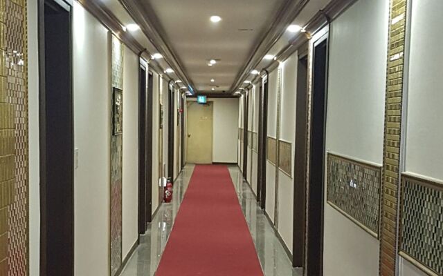 Daegu Hilltop Hotel
