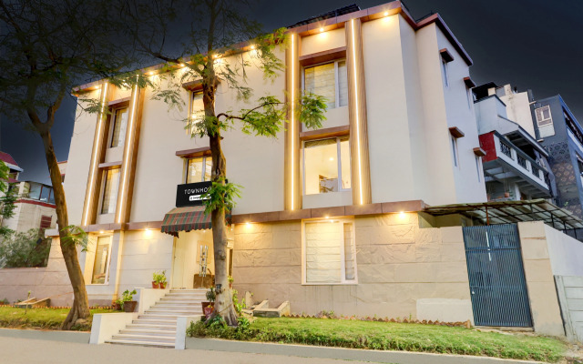 Super Townhouse T Block Sector 24