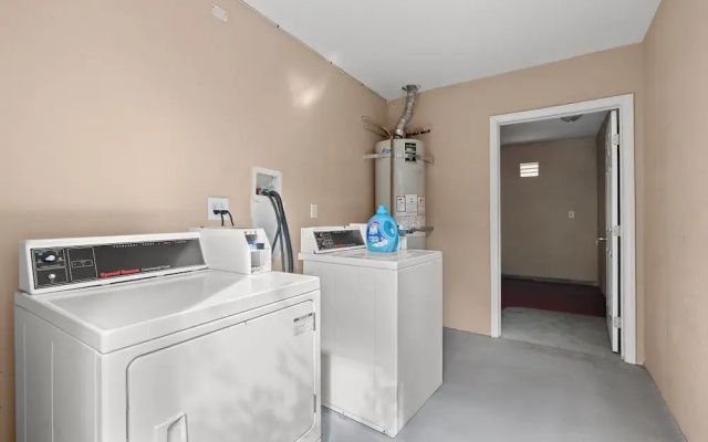 Near USC Dtla Spacious Private Bedroom 6