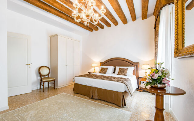 San Teodoro Palace Luxury Apartments