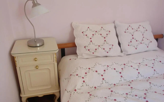Apartment Themis